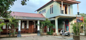 gery watukarung surfcamp